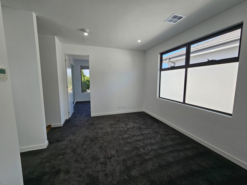 Photo - 27 Balmoral Avenue, Bentleigh VIC 3204 - Image 9
