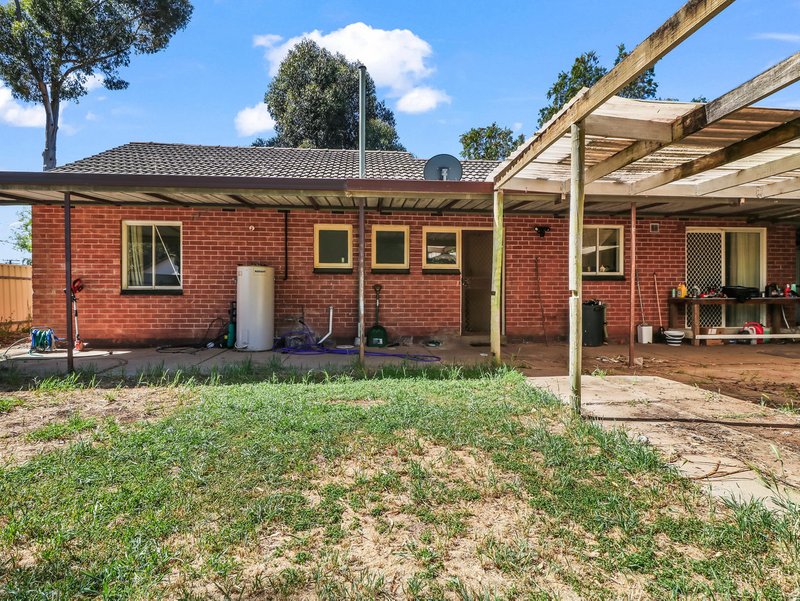 Photo - 27 Barker Crescent, Smithfield Plains SA 5114 - Image 10