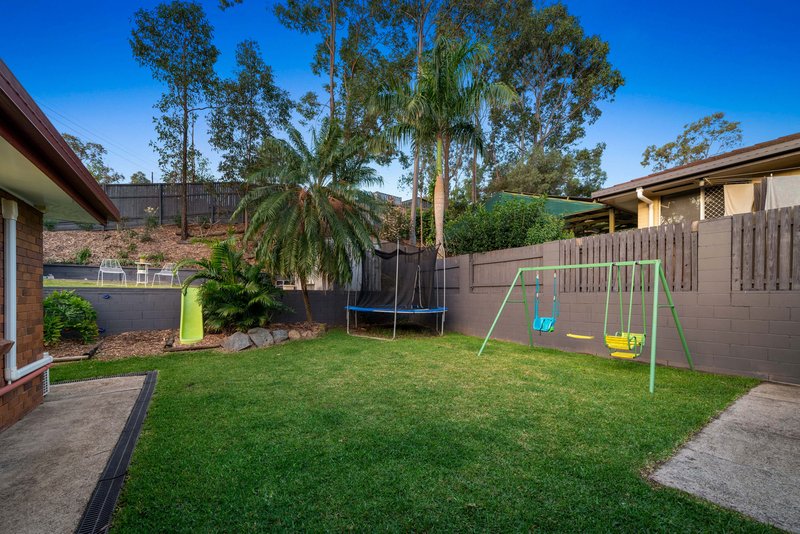 Photo - 27 Barney Street, Arana Hills QLD 4054 - Image 11