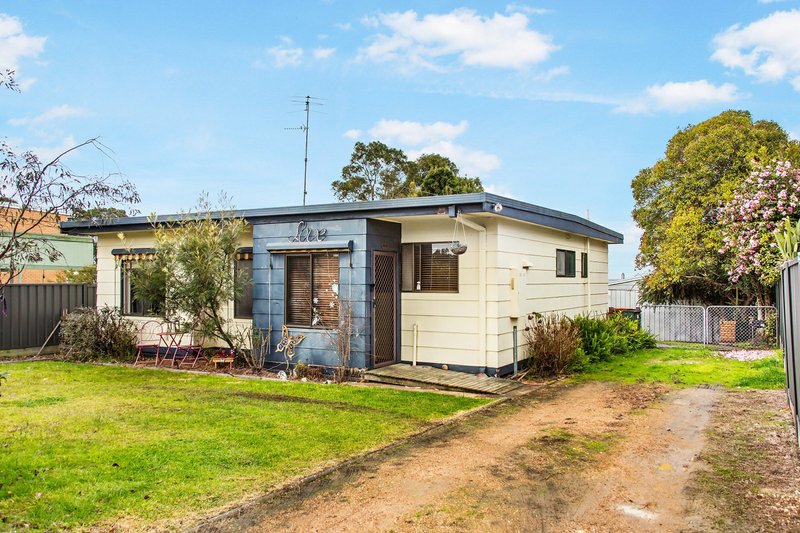 27 Bay Road, Eagle Point VIC 3878