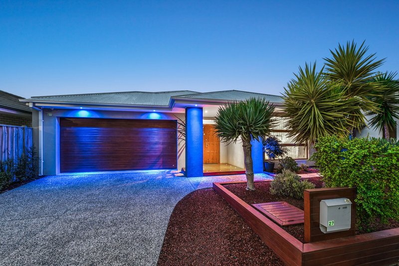 Photo - 27 Beddington Street, Keysborough VIC 3173 - Image 3