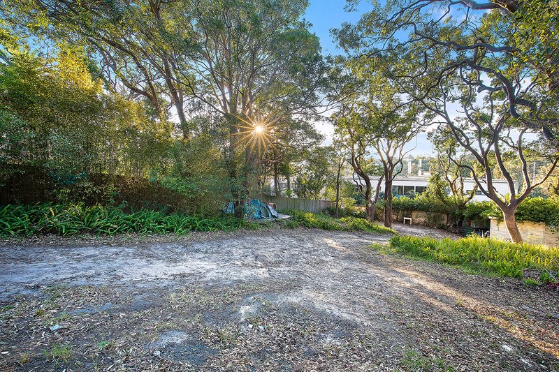 Photo - 27 Bellevue Avenue, Avalon Beach NSW 2107 - Image 2