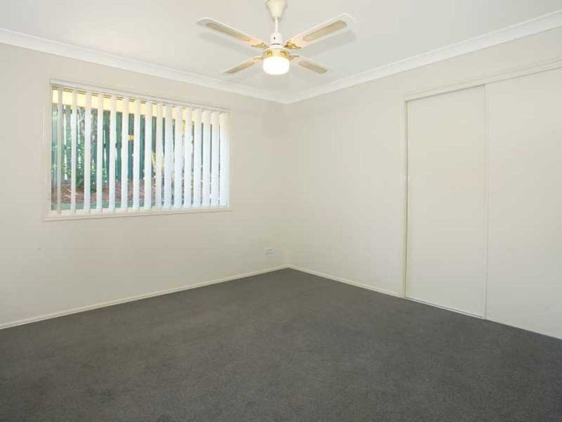 Photo - 27 Bendigo Crescent, Tallai QLD 4213 - Image 15