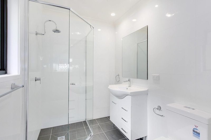 Photo - 2/7 Benowra Place, Davidson NSW 2085 - Image 7