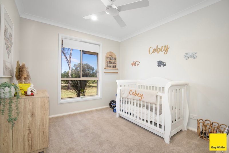 Photo - 27 Bimbadeen Drive, Inverell NSW 2360 - Image 9