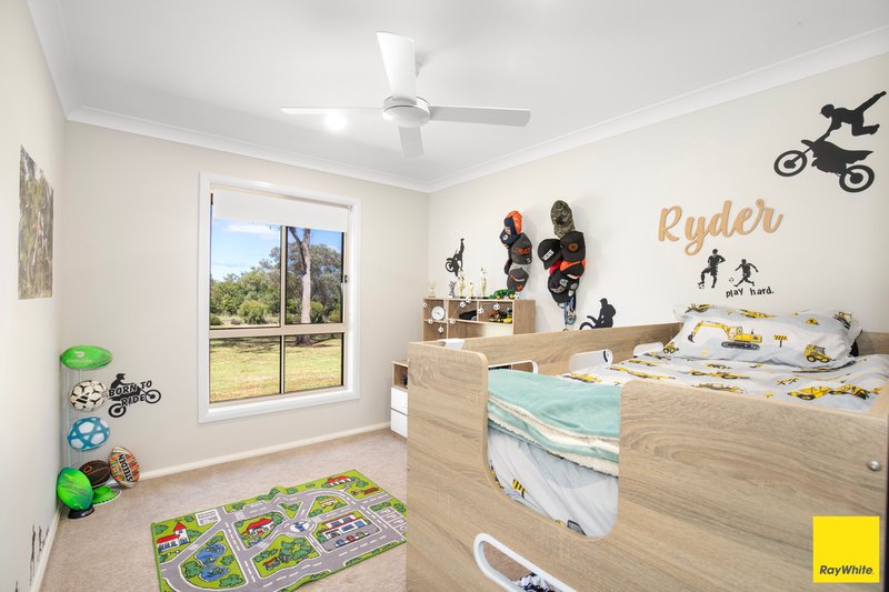 Photo - 27 Bimbadeen Drive, Inverell NSW 2360 - Image 10