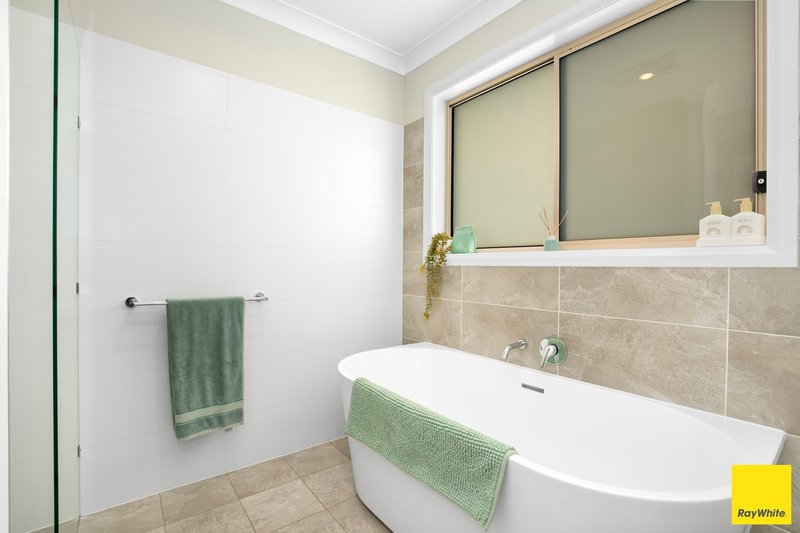 Photo - 27 Bimbadeen Drive, Inverell NSW 2360 - Image 12
