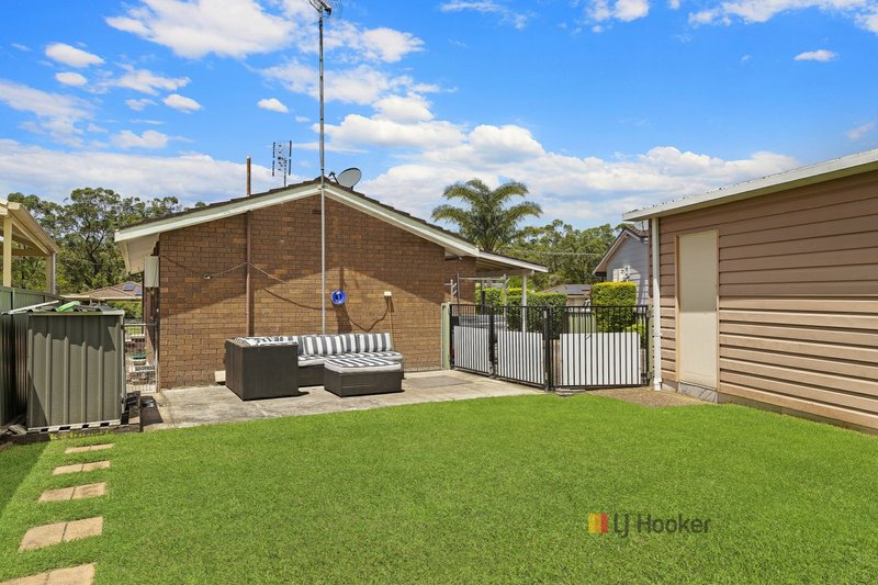 Photo - 27 Birdwood Drive, Blue Haven NSW 2262 - Image 11