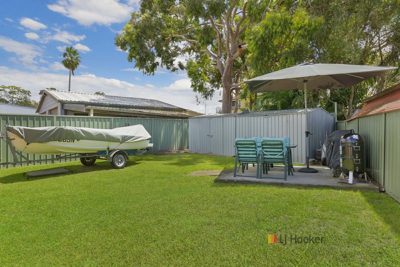 Photo - 27 Birdwood Drive, Blue Haven NSW 2262 - Image 12