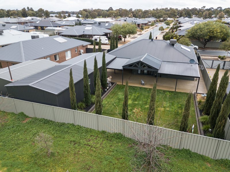 Photo - 27 Birkdale Square, Tatura VIC 3616 - Image 21