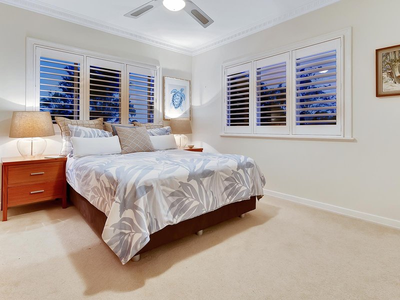 Photo - 27 Blackstone Street, Indooroopilly QLD 4068 - Image 10