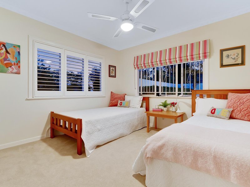 Photo - 27 Blackstone Street, Indooroopilly QLD 4068 - Image 11