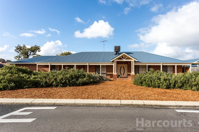 Photo - 27 Blue Wren Gardens, Coodanup WA 6210 - Image 2