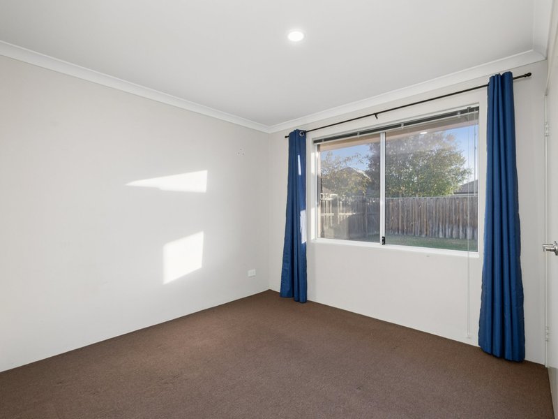 Photo - 27 Bluebird Street, Wellard WA 6170 - Image 15