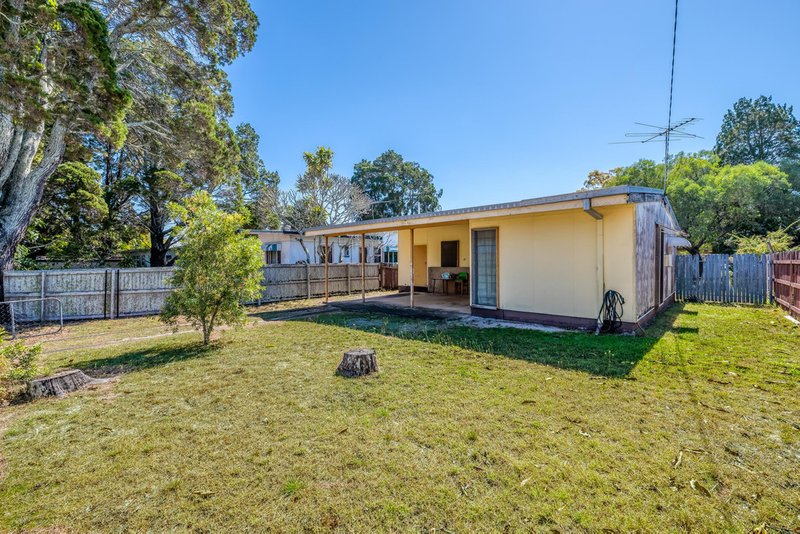 Photo - 27 Bonham Street, Bongaree QLD 4507 - Image 7