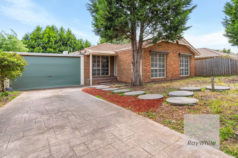 Photo - 27 Bowman Drive, Mill Park VIC 3082 - Image 2