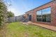 Photo - 27 Bradshaw Avenue, Craigieburn VIC 3064 - Image 11