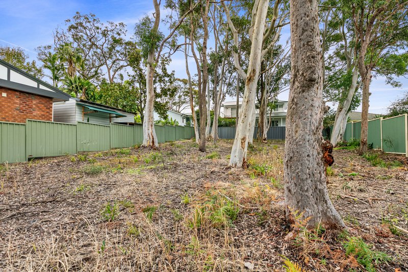 Photo - 27 Bridge Avenue, Chain Valley Bay NSW 2259 - Image 5