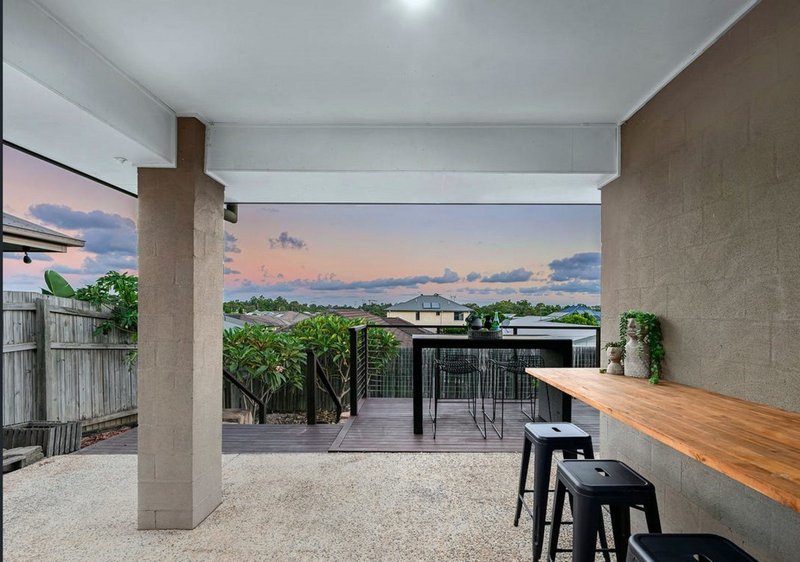 Photo - 27 Brisbane Road, Warner QLD 4500 - Image 7