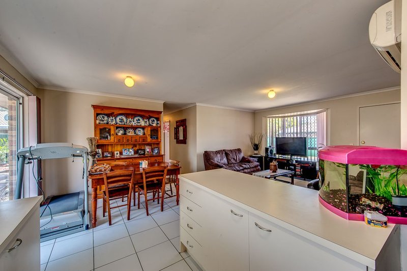 Photo - 2/7 Broadfoot Drive, Goodna QLD 4300 - Image 7