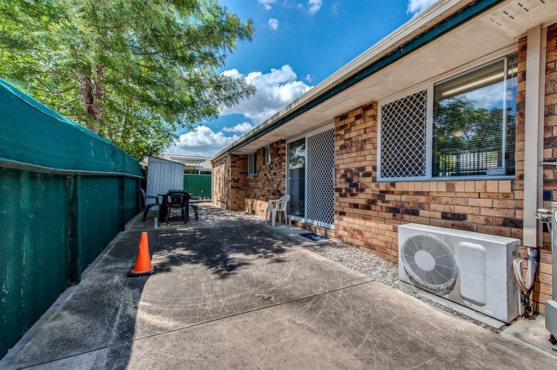 Photo - 2/7 Broadfoot Drive, Goodna QLD 4300 - Image 13