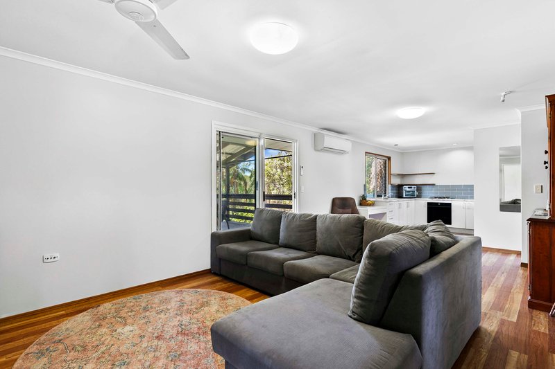 Photo - 27 Broadway Drive, Craignish QLD 4655 - Image 6