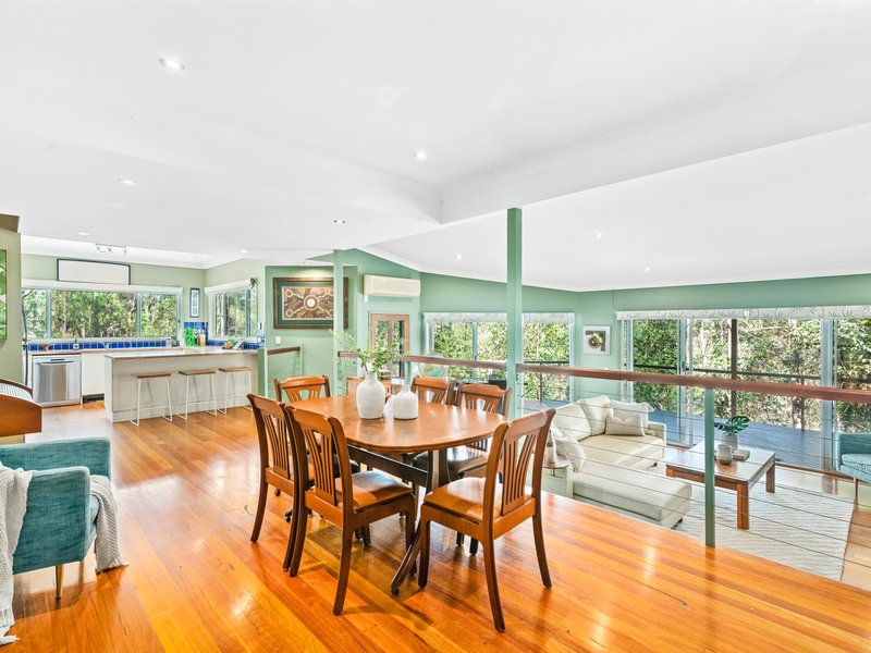 Photo - 27 Bronhill Street, Currumbin Waters QLD 4223 - Image 7