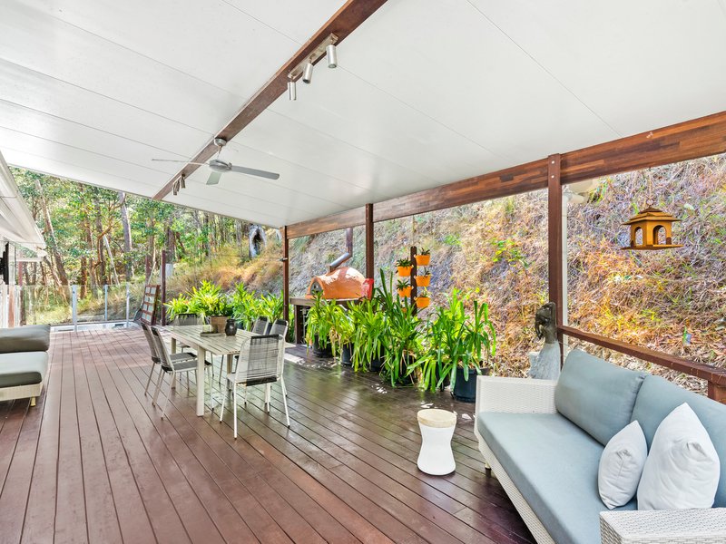 Photo - 27 Bronhill Street, Currumbin Waters QLD 4223 - Image 9