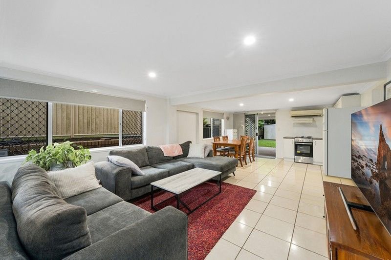 Photo - 27 Brooks Road, Bray Park QLD 4500 - Image 4