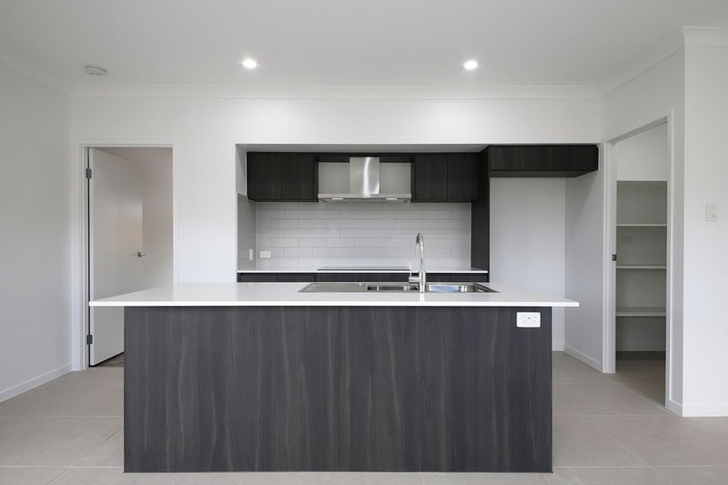 Photo - 27 Brookvale Street, Chambers Flat QLD 4133 - Image 3