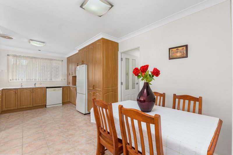 Photo - 27 Brownsville Avenue, Brownsville NSW 2530 - Image 3