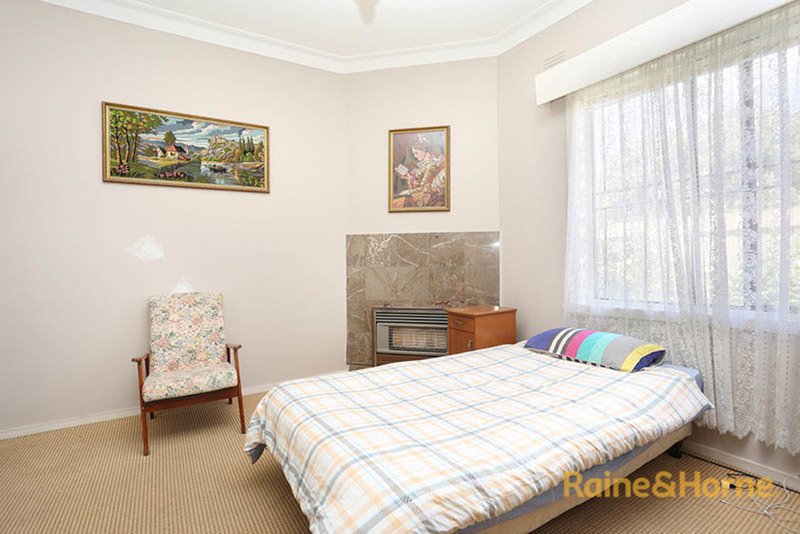 Photo - 27 Bruce Street, Coburg VIC 3058 - Image 6