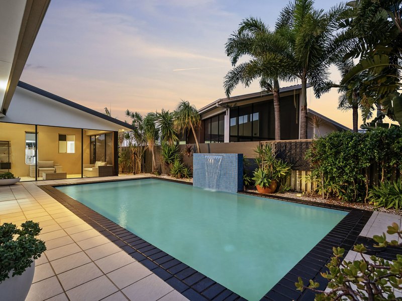 Photo - 27 Bucaneer Way, Coomera QLD 4209 - Image 1