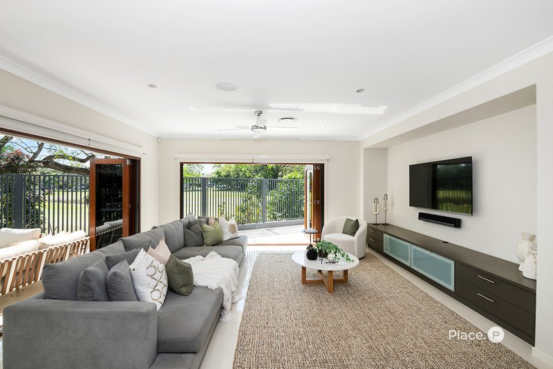 Photo - 27 Bulimba Parade, Bulimba QLD 4171 - Image 9