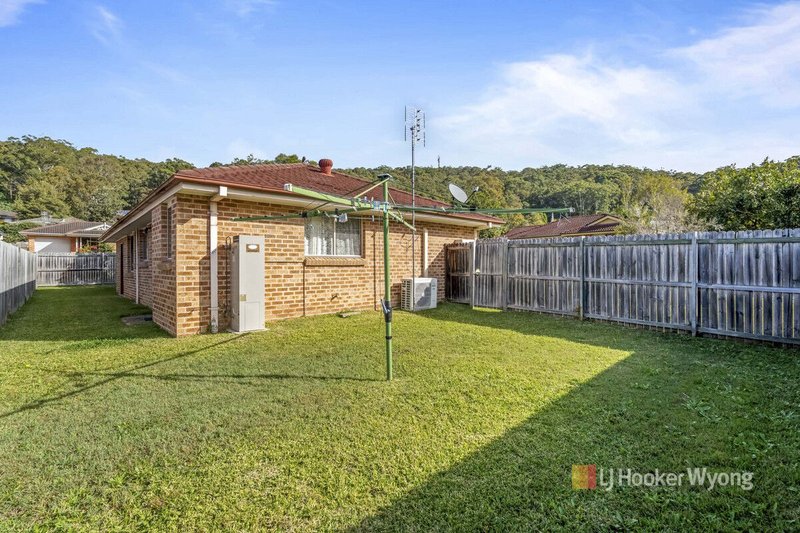 Photo - 27 Burbank Drive, Tuggerah NSW 2259 - Image 9