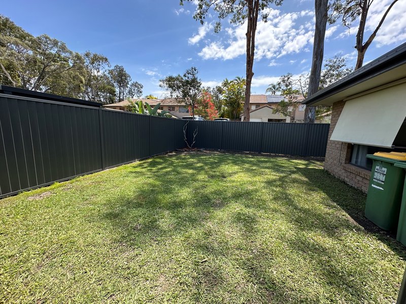 Photo - 2/7 Burwood Court, Labrador QLD 4215 - Image 14