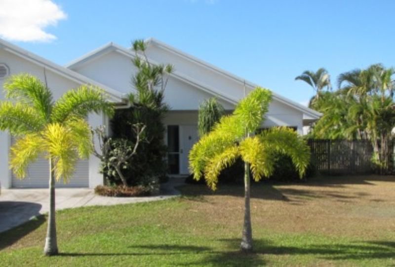 Photo - 27 Cabarita Street, Kewarra Beach QLD 4879 - Image 1