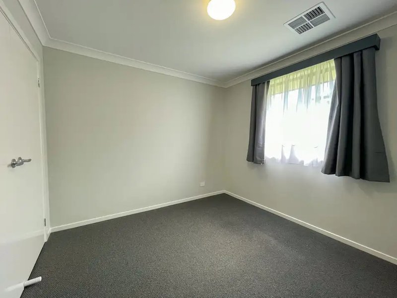 Photo - 27 Cabbage Gum Avenue, Denham Court NSW 2565 - Image 7