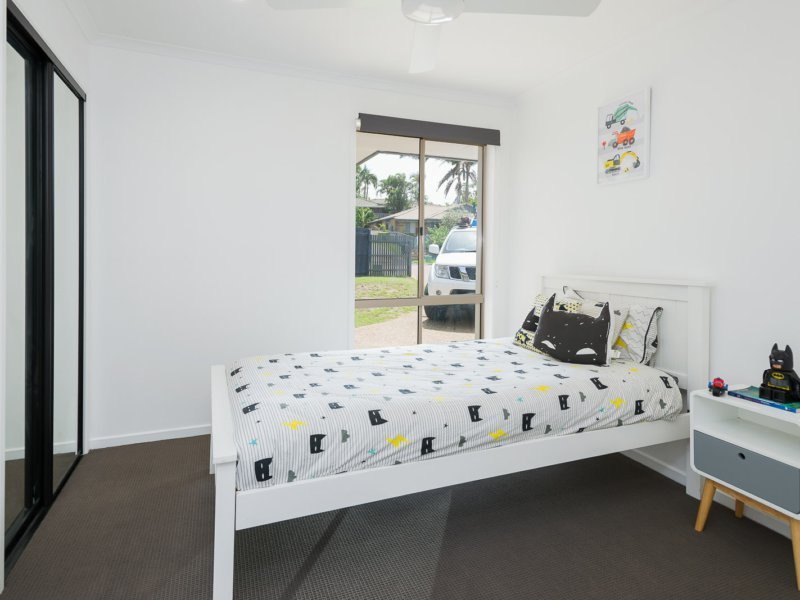 Photo - 27 Cabot Court, Merrimac QLD 4226 - Image 6