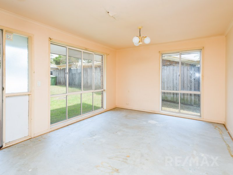 Photo - 27 Cabot Court, Merrimac QLD 4226 - Image 3