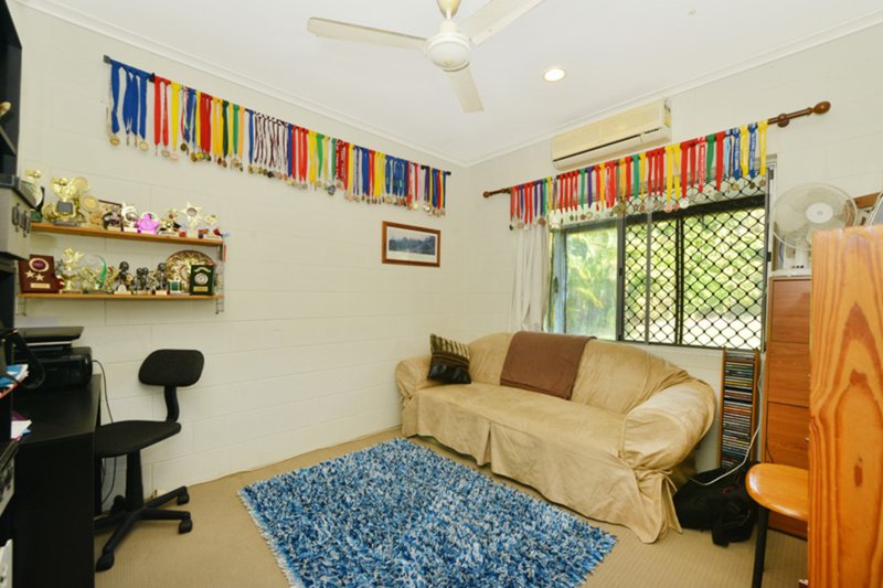 Photo - 27 Cairnwell Street, Smithfield QLD 4878 - Image 8