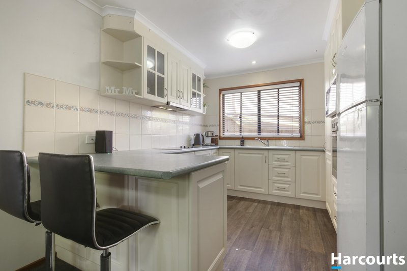 Photo - 27 Callaway Crescent, Leongatha VIC 3953 - Image 3