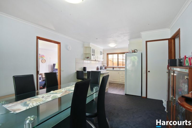 Photo - 27 Callaway Crescent, Leongatha VIC 3953 - Image 4