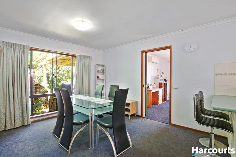 Photo - 27 Callaway Crescent, Leongatha VIC 3953 - Image 5