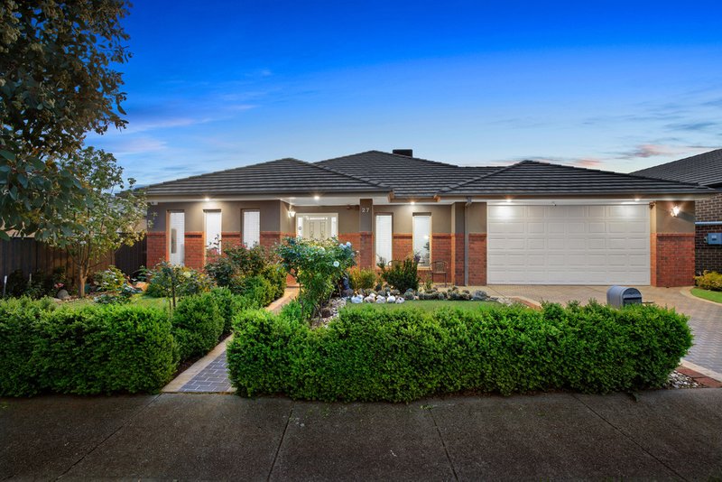 27 Callaway Crescent, Mernda VIC 3754