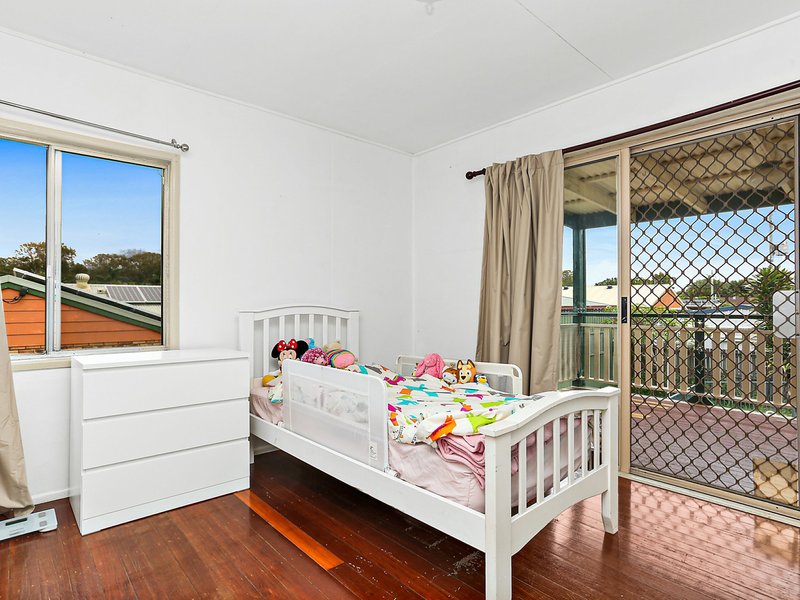 Photo - 27 Caltowie Avenue, Banksia Beach QLD 4507 - Image 8