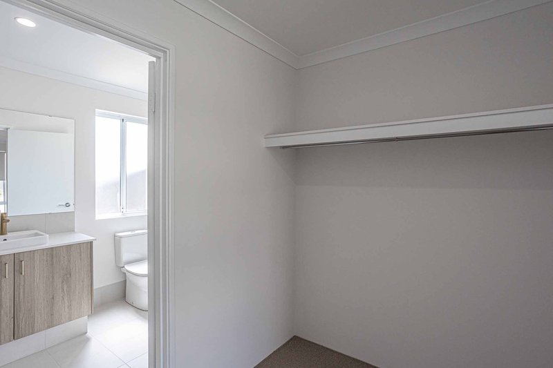 Photo - 27 Cambered Avenue, Yanchep WA 6035 - Image 10