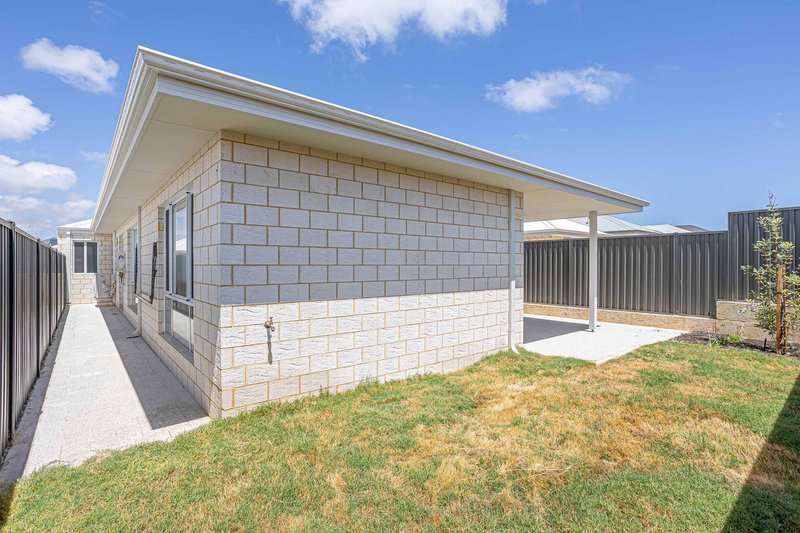 Photo - 27 Cambered Avenue, Yanchep WA 6035 - Image 23
