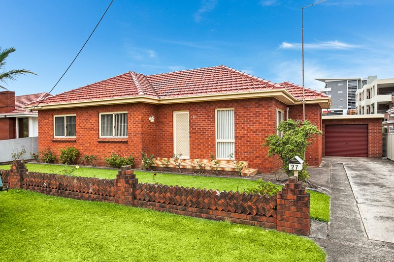 27 Cambridge Avenue, Fairy Meadow NSW 2519