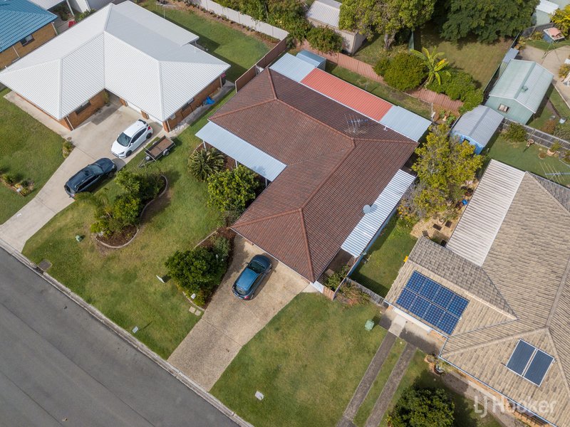 Photo - 27 Camellia Drive, Bongaree QLD 4507 - Image 20